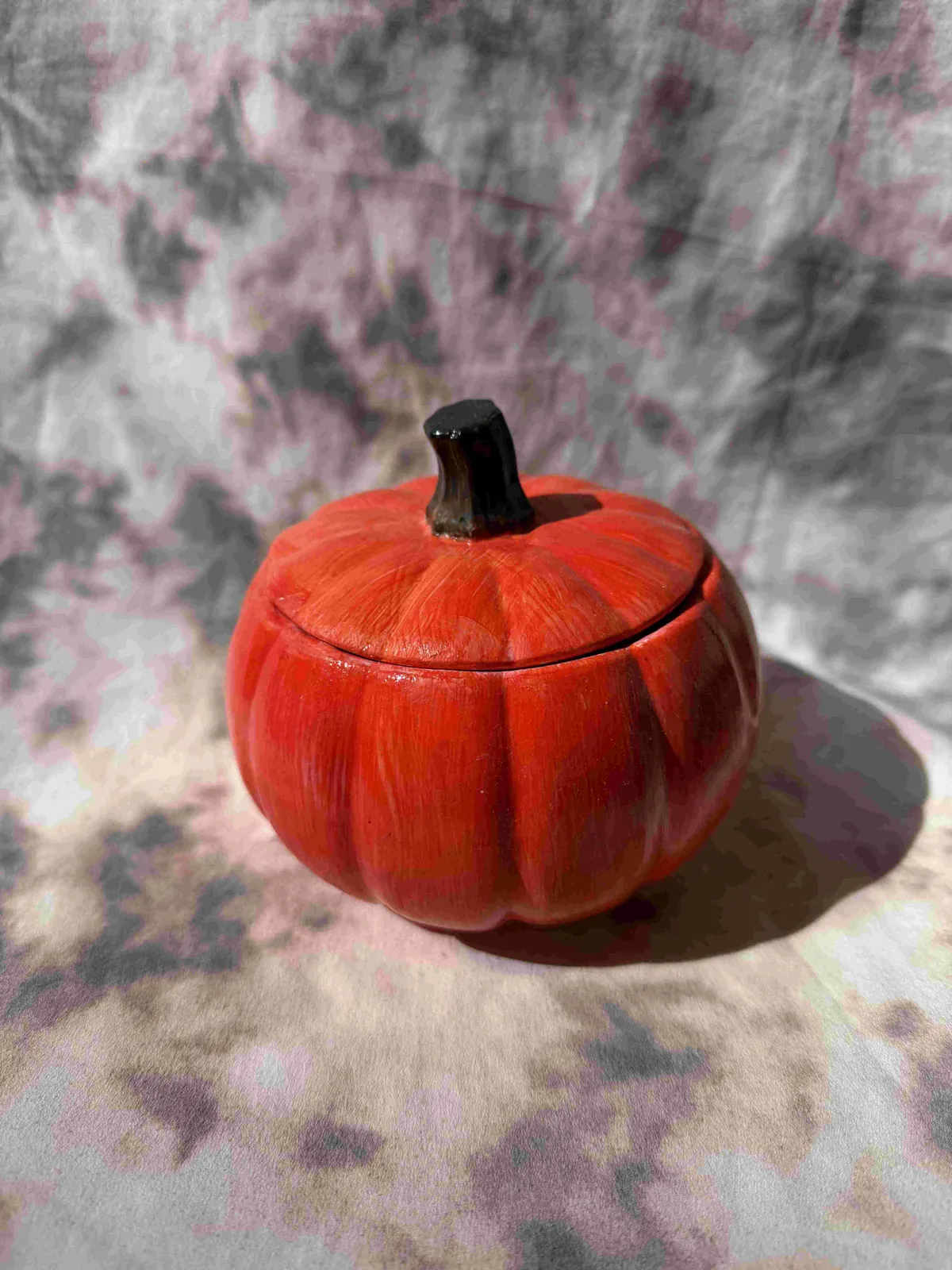 Calabaza de cerámica naranja rojizo