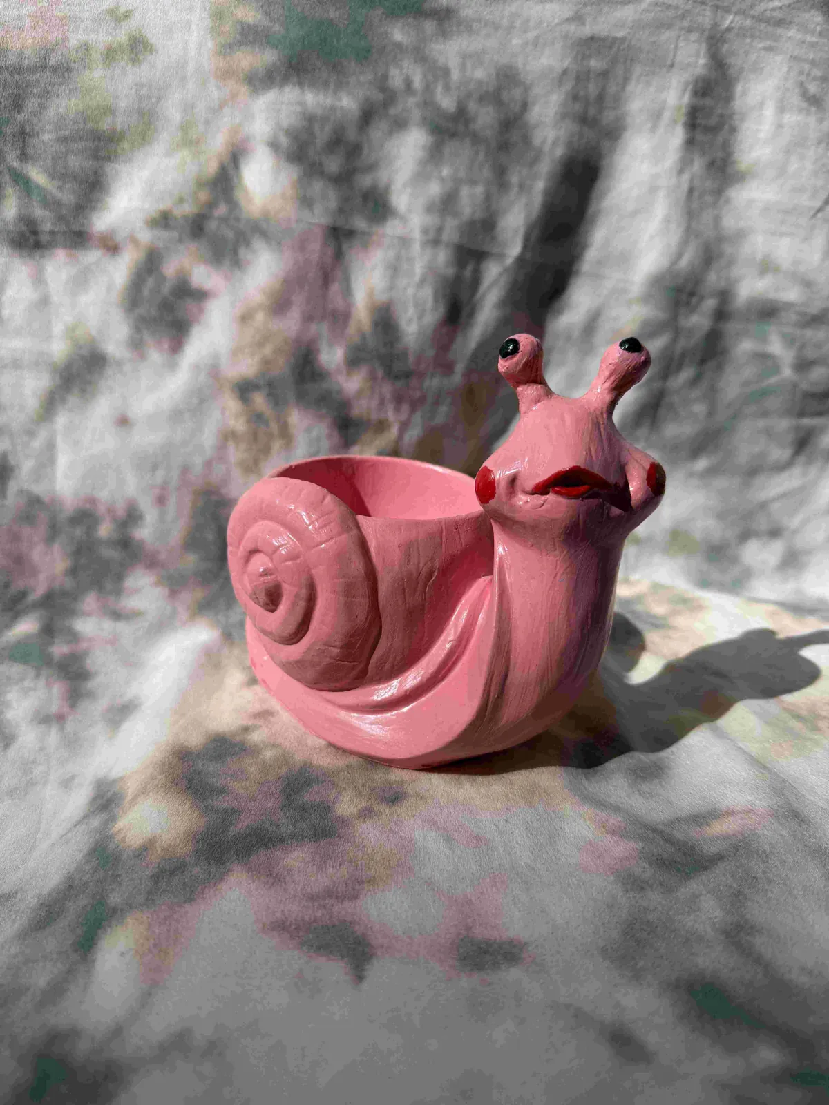 Caracol macetero de cerámica rosa