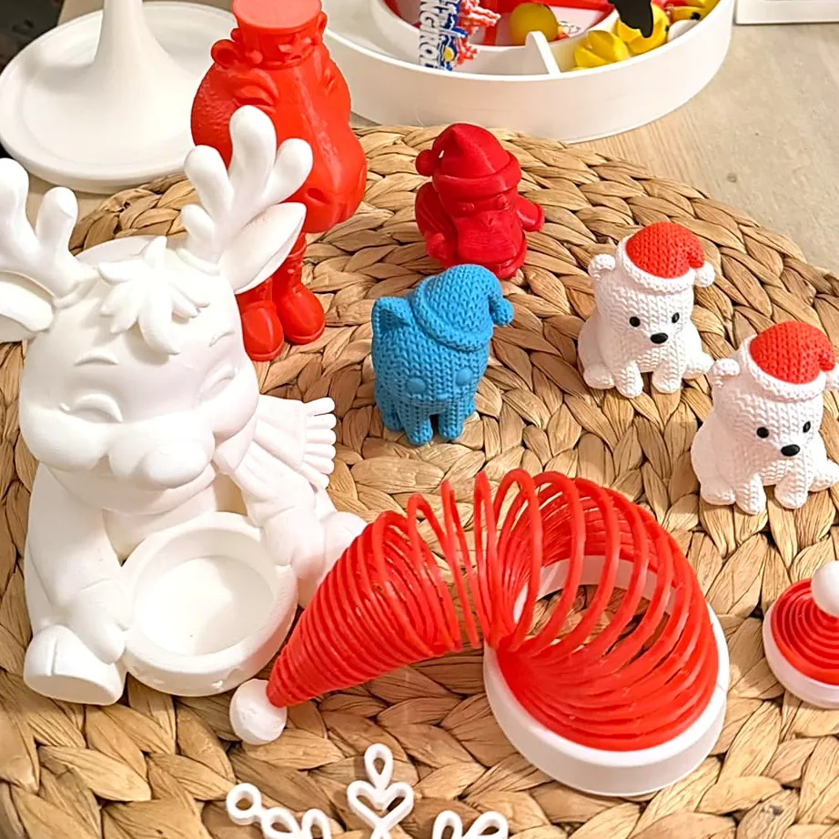 Figuritas decorativas impresas en 3D: reno, osos polares con gorro de Papá Noel